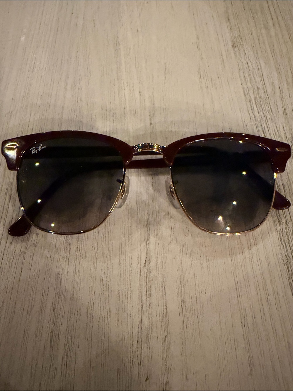 Ray-Ban women’s Clubmaster. 51-21.